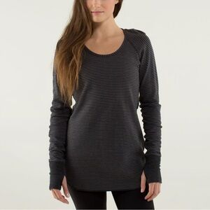 Lululemon Reversible Gray Striped Solid Gray Long Sleeve Top Size 6/8